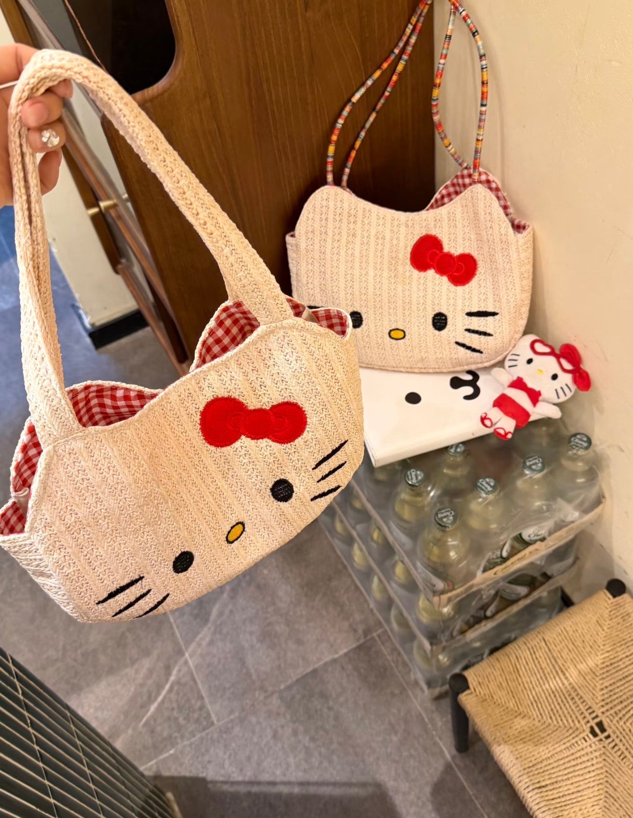 Kitty Cat Knit Handbag with red lining