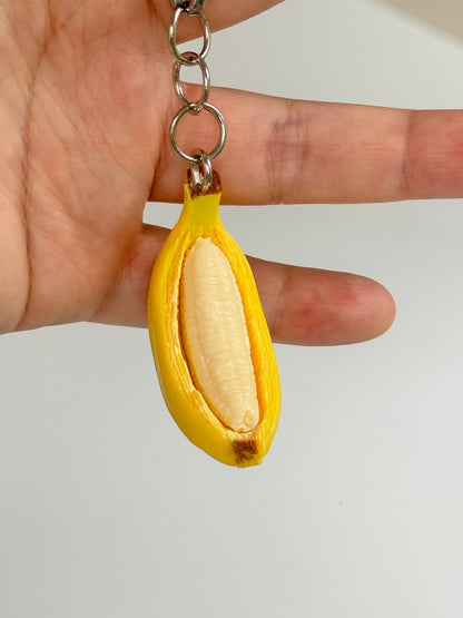 Banana keychain with detachable pulp