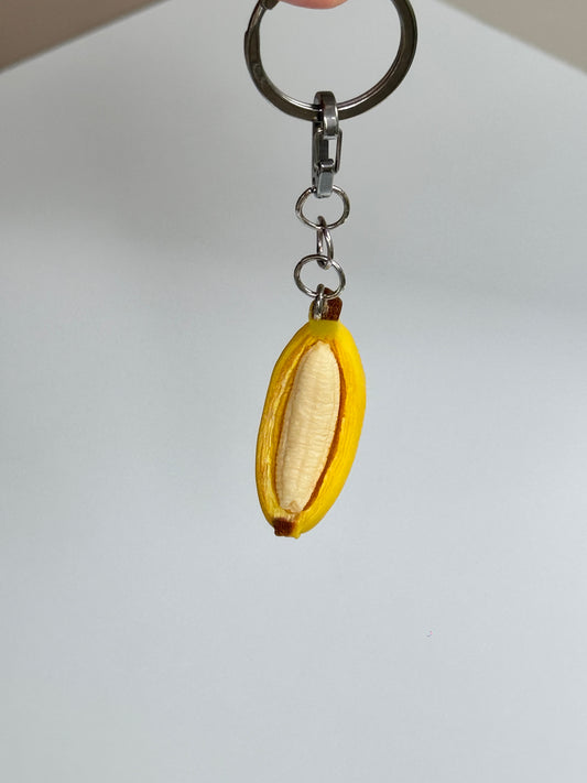 Banana keychain with detachable pulp