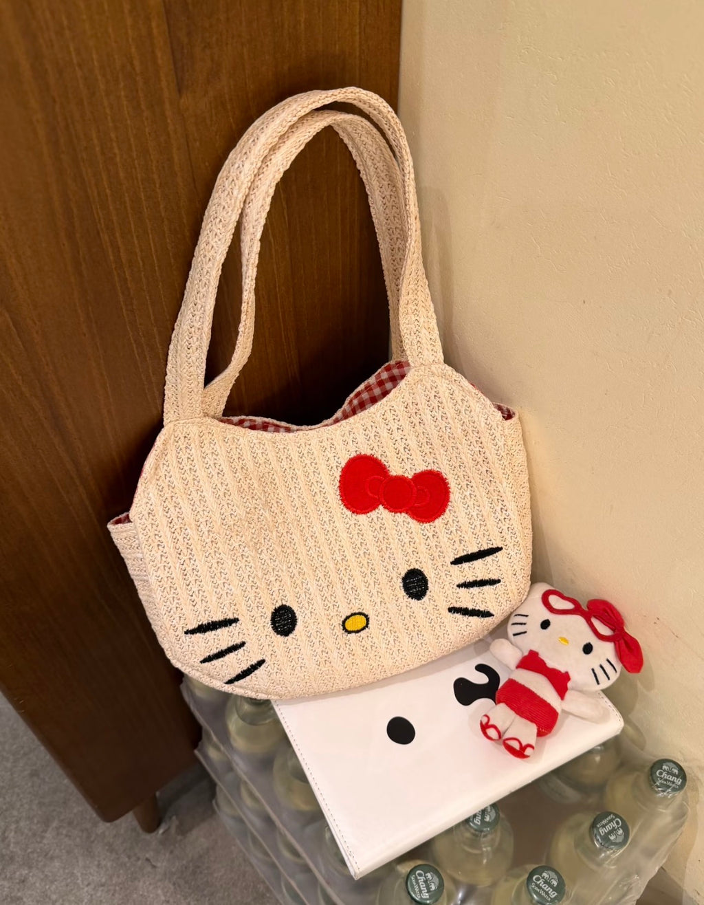 Kitty Cat Knit Handbag with red lining