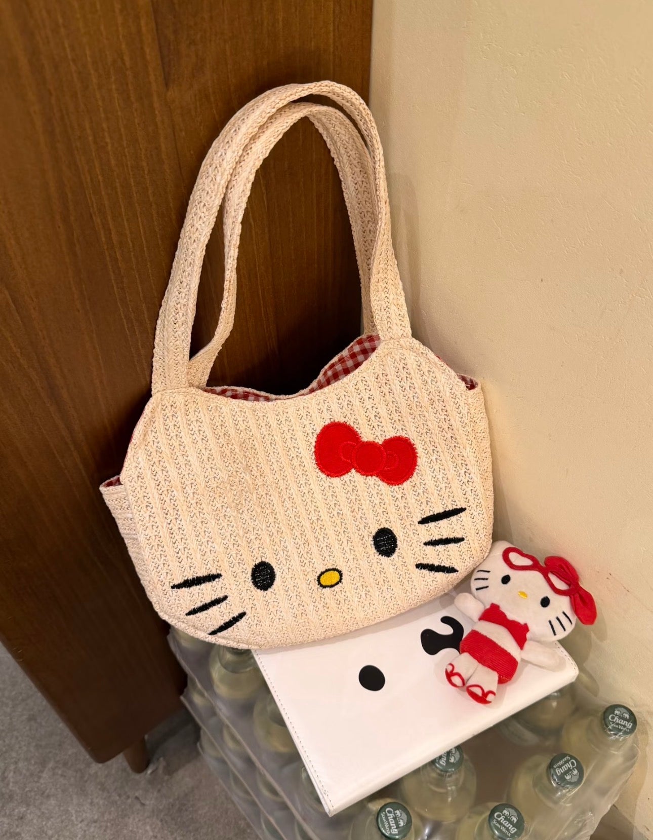 Kitty Cat Knit Handbag with red lining