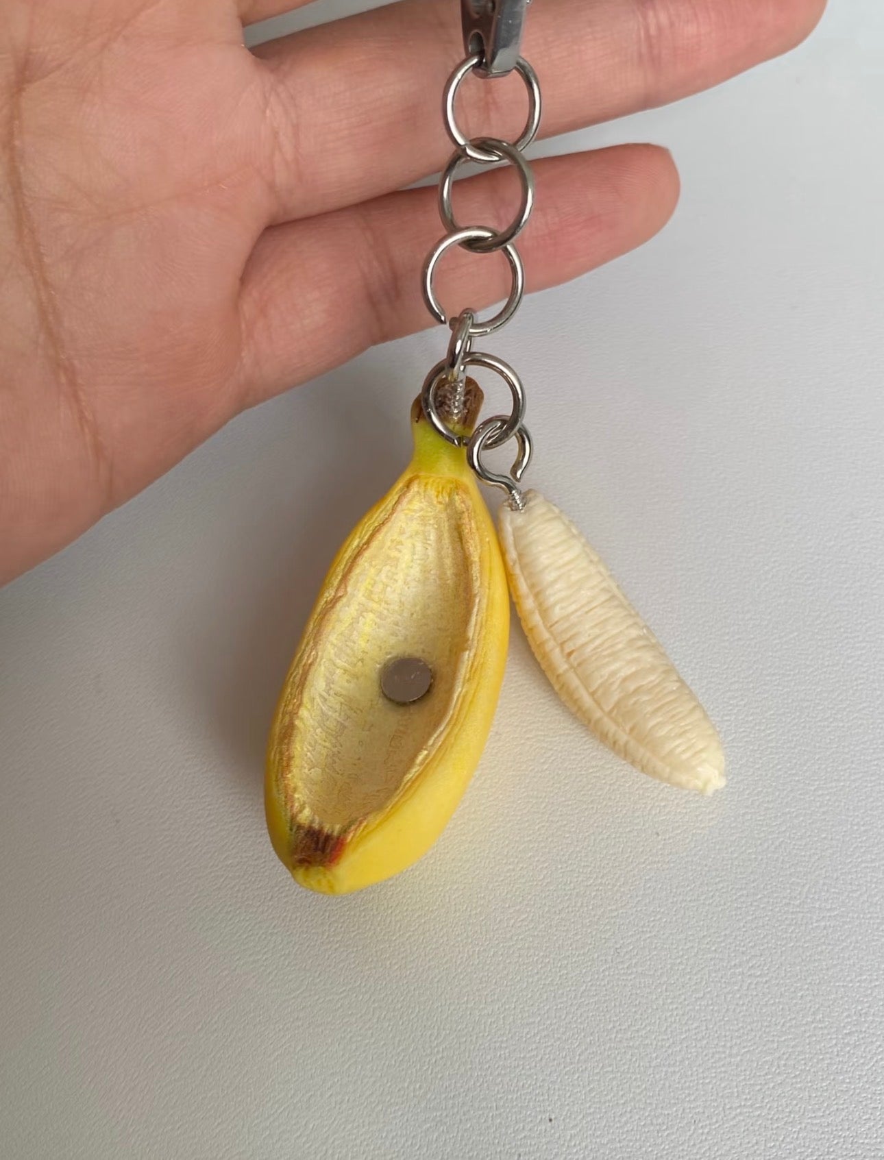 Banana keychain with detachable pulp